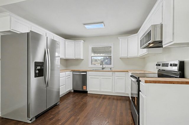 127 N Pleasant Street, Watervliet City, MI 49098