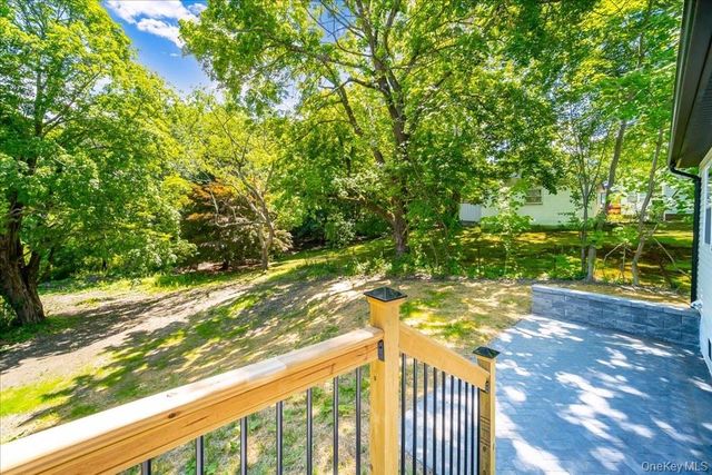 452 Vineyard Avenue, Highland, NY 12528