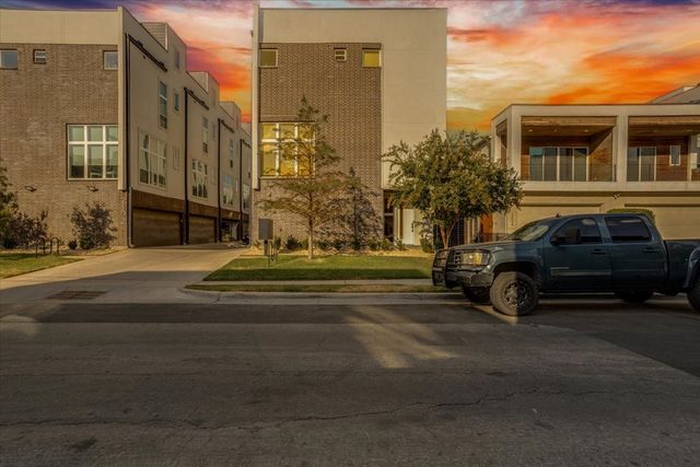 2038 N Prairie Avenue 104, Dallas, TX 75204