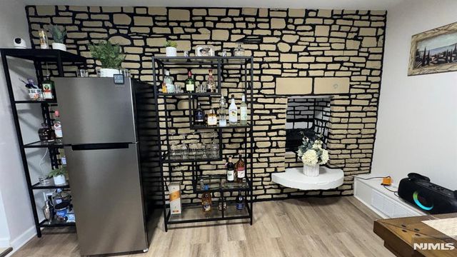 15 17th Street 1, Hawthorne, NJ 07506