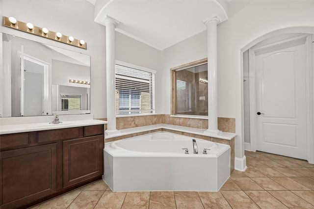 20422 Horseshoe Canyon Drive, Cypress, TX 77433