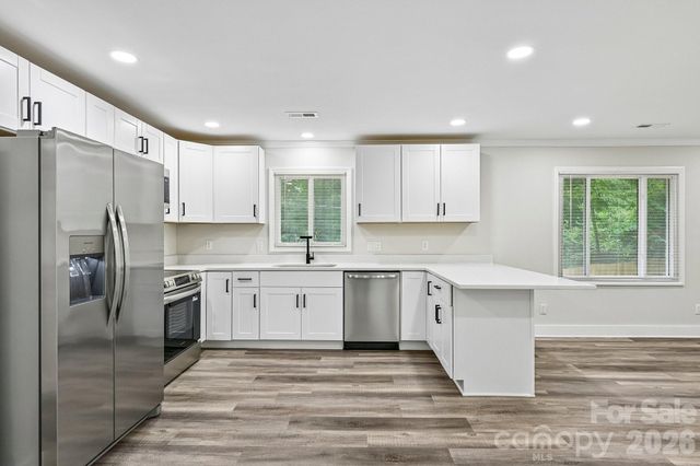 4022 Southgate Drive, Charlotte, NC 28205