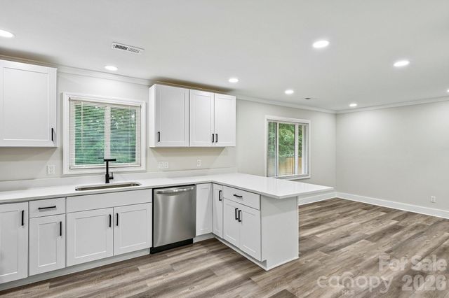 4022 Southgate Drive, Charlotte, NC 28205