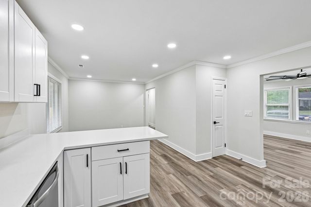 4022 Southgate Drive, Charlotte, NC 28205