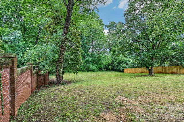 4022 Southgate Drive, Charlotte, NC 28205