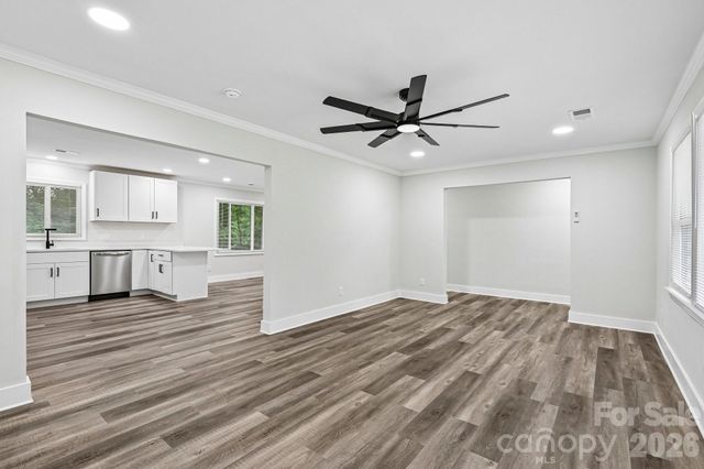 4022 Southgate Drive, Charlotte, NC 28205