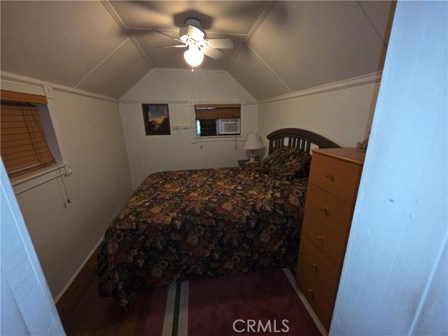 2606 Whispering Pines Way, Running Springs, CA 92382