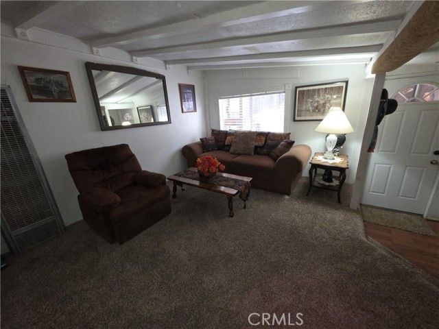 2606 Whispering Pines Way, Running Springs, CA 92382