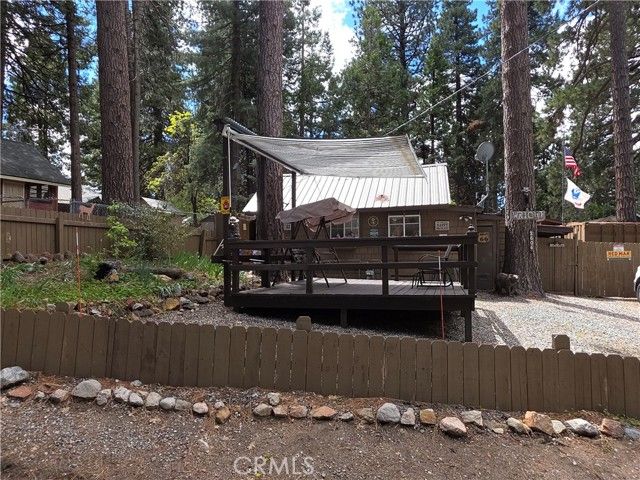 2606 Whispering Pines Way, Running Springs, CA 92382