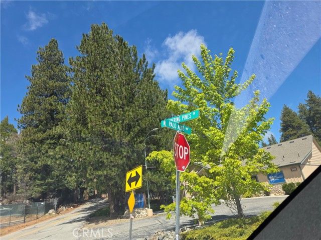 2606 Whispering Pines Way, Running Springs, CA 92382