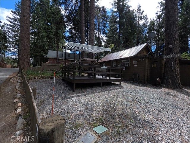 2606 Whispering Pines Way, Running Springs, CA 92382