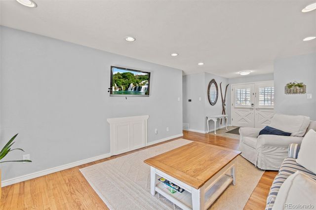 840 E Dogwood Avenue, Centennial, CO 80121