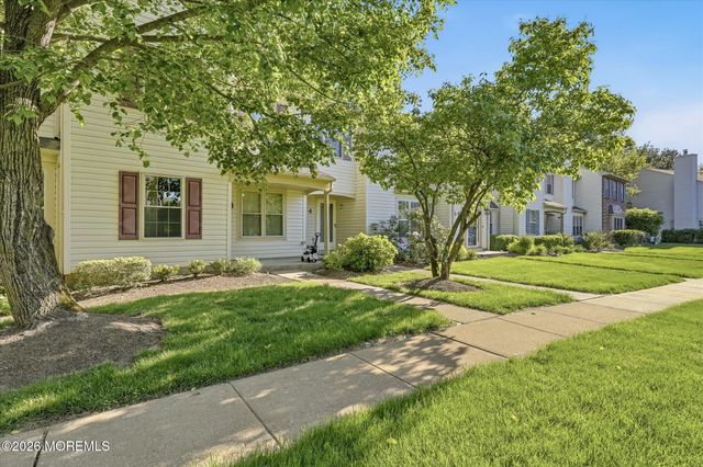 8 Stuart Drive 4, Freehold, NJ 07728