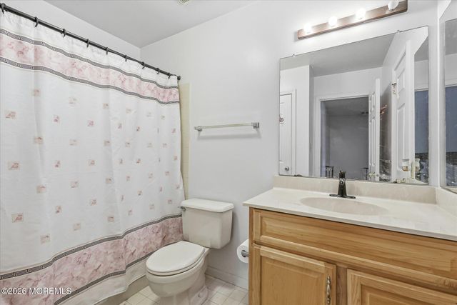 8 Stuart Drive 4, Freehold, NJ 07728