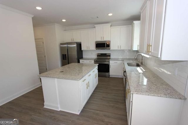 7431 Rocklin Lane, Flowery Branch, GA 30542