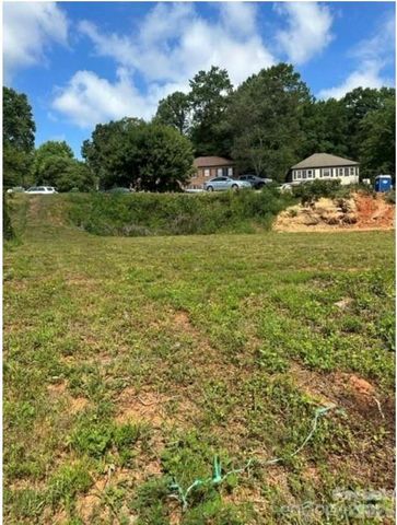 6930 Albaneen Court, Charlotte, NC 28215