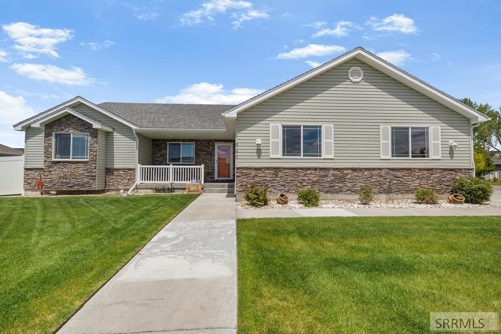 Image 1 of property listing at 660 Regency Lane, Idaho Falls, ID 83402