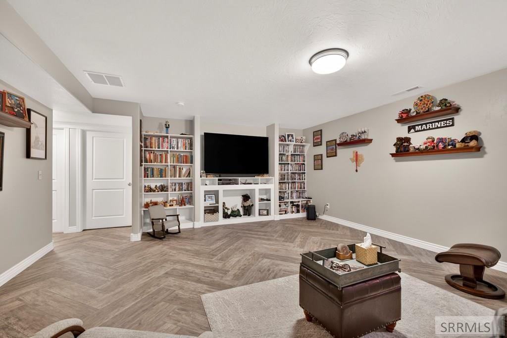 Image 23 of property listing at 660 Regency Lane, Idaho Falls, ID 83402