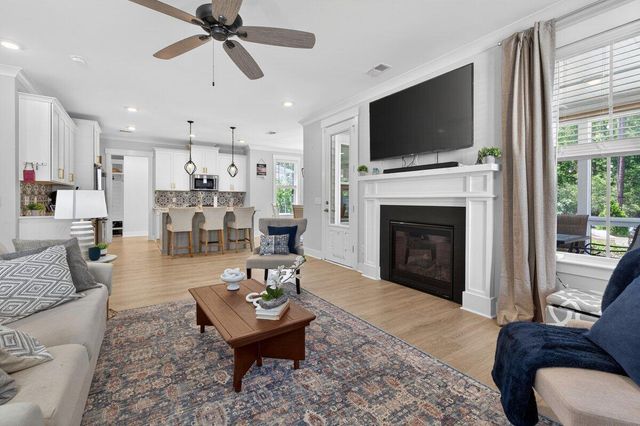 386 Oak Park Street, Summerville, SC 29486