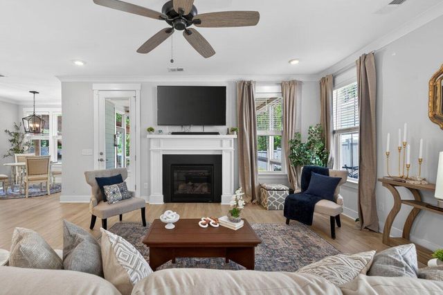 386 Oak Park Street, Summerville, SC 29486