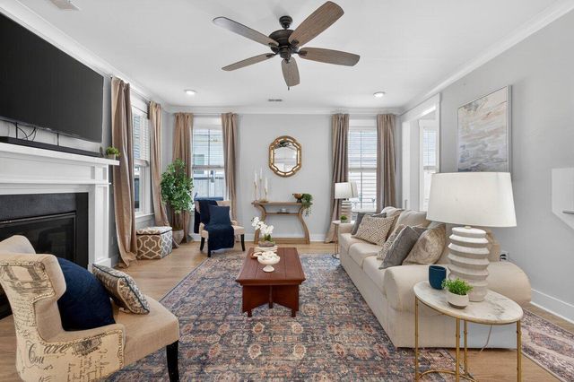 386 Oak Park Street, Summerville, SC 29486