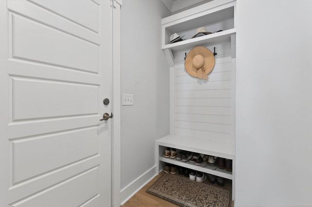 386 Oak Park Street, Summerville, SC 29486