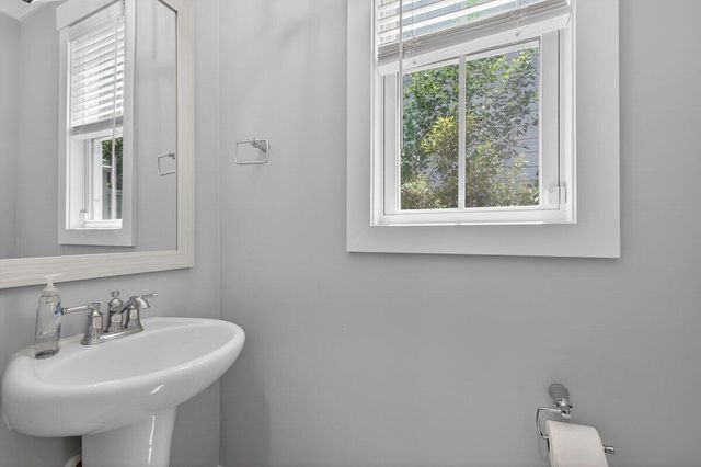386 Oak Park Street, Summerville, SC 29486