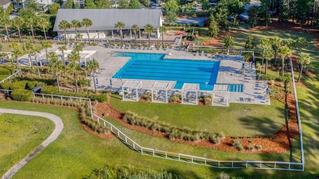386 Oak Park Street, Summerville, SC 29486