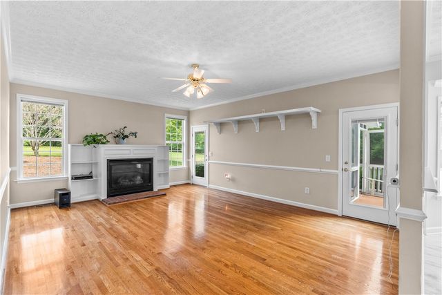 172 Oaklawn Road, Pelzer, SC 29669