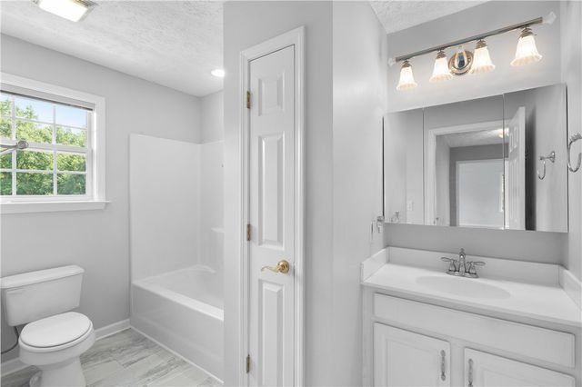 172 Oaklawn Road, Pelzer, SC 29669