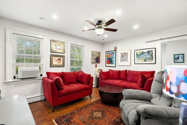 10 Daniels Street 2, Salem, MA 01970