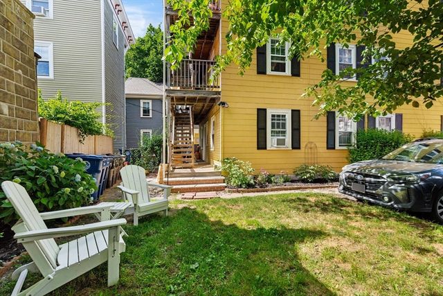 10 Daniels Street 2, Salem, MA 01970