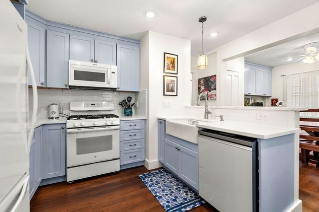 10 Daniels Street 2, Salem, MA 01970