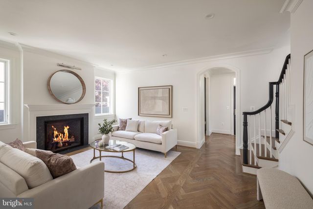 3543 ALBEMARLE ST NW, Washington, DC 20008