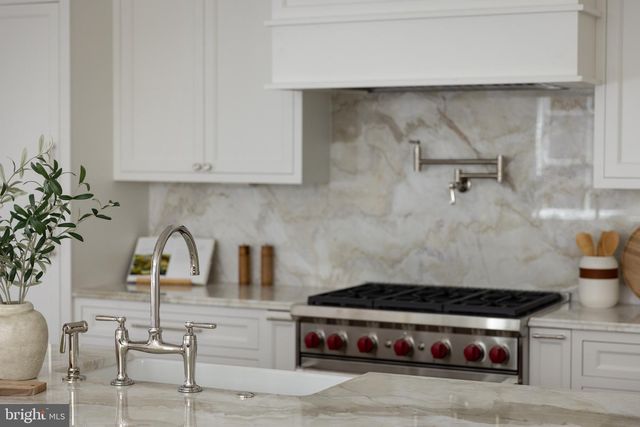 3543 ALBEMARLE ST NW, Washington, DC 20008