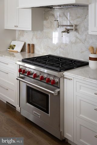 3543 ALBEMARLE ST NW, Washington, DC 20008