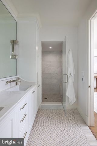 3543 ALBEMARLE ST NW, Washington, DC 20008