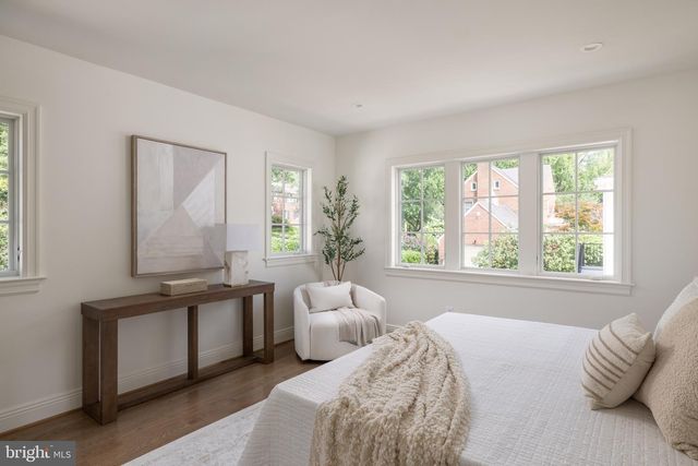 3543 ALBEMARLE ST NW, Washington, DC 20008