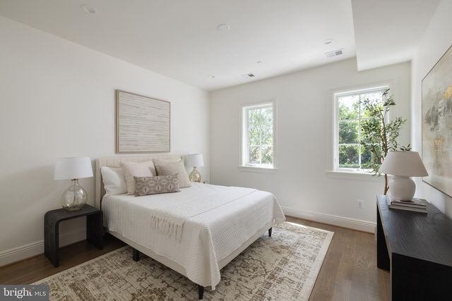 3543 ALBEMARLE ST NW, Washington, DC 20008