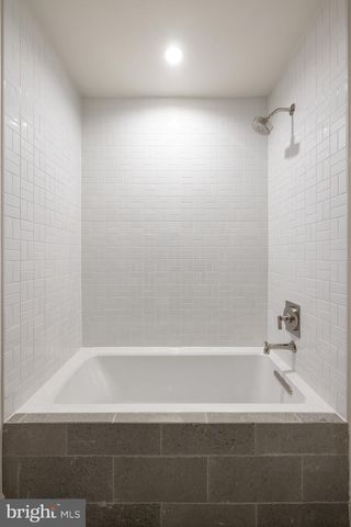 3543 ALBEMARLE ST NW, Washington, DC 20008
