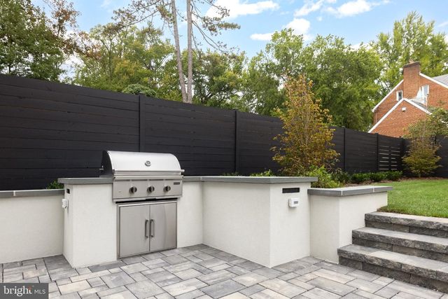 3543 ALBEMARLE ST NW, Washington, DC 20008