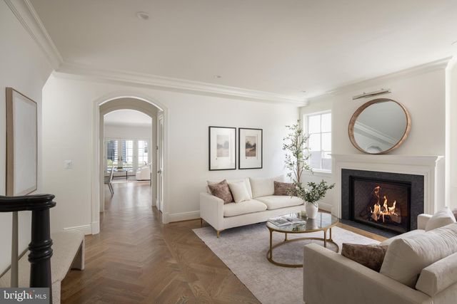 3543 ALBEMARLE ST NW, Washington, DC 20008