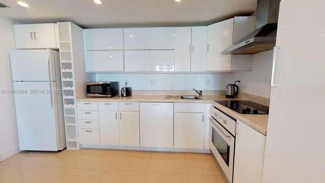 19370 Collins Avenue 620, Sunny Isles Beach, FL 33160