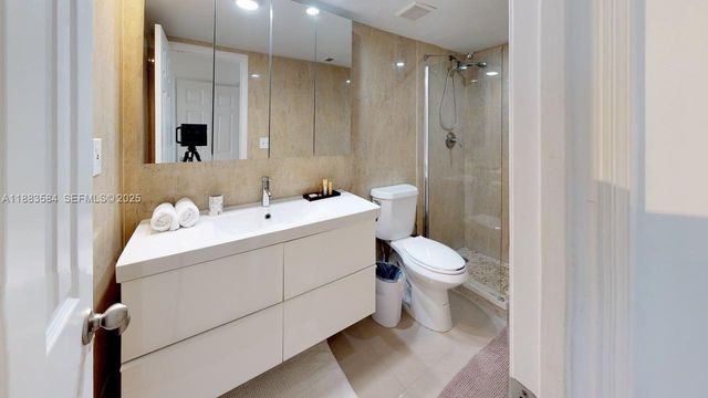 19370 Collins Avenue 620, Sunny Isles Beach, FL 33160