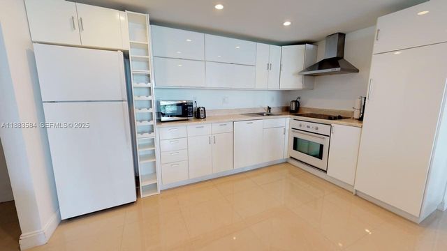 19370 Collins Avenue 620, Sunny Isles Beach, FL 33160