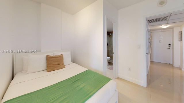 19370 Collins Avenue 620, Sunny Isles Beach, FL 33160