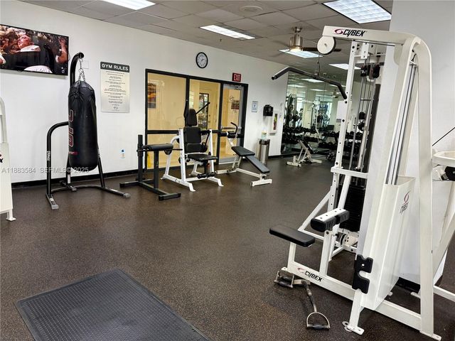 19370 Collins Avenue 620, Sunny Isles Beach, FL 33160