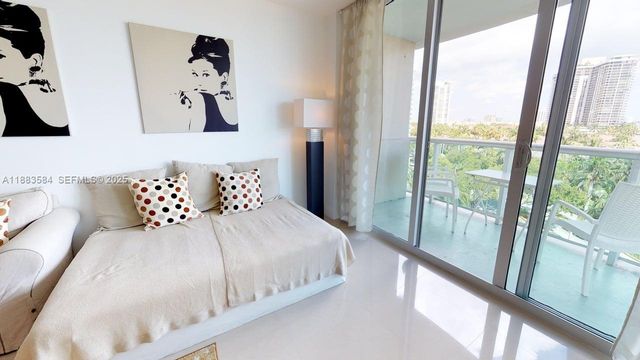 19370 Collins Avenue 620, Sunny Isles Beach, FL 33160