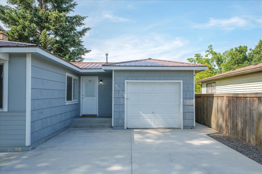 8209 E Indiana Ave, Spokane Valley, WA 99212 photo 5