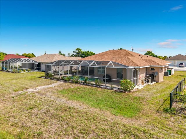 70 CLUBHOUSE ROAD, Rotonda West, FL 33947